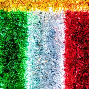 Figura LED Pendón Tricolor decorado con LEDs verdes, blancos y rojos para fiestas de septiembre en plazas comerciales, locales comerciales, calles y avenidas