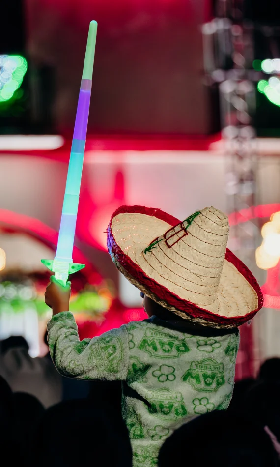 Cliente con proyecto para el grito de dolores en septiembre
