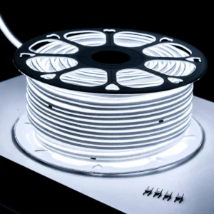 Carrete completo de manguera LED neón blanco frío de 50 metros encendida